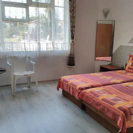 Prima 2 بيت ضيافة سينتس قسطنطين وهيلينا